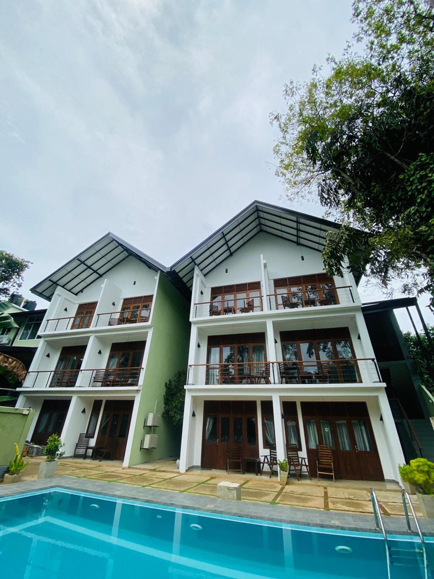 Hotel Athgira อุดาวาลาเว ภายนอก รูปภาพ