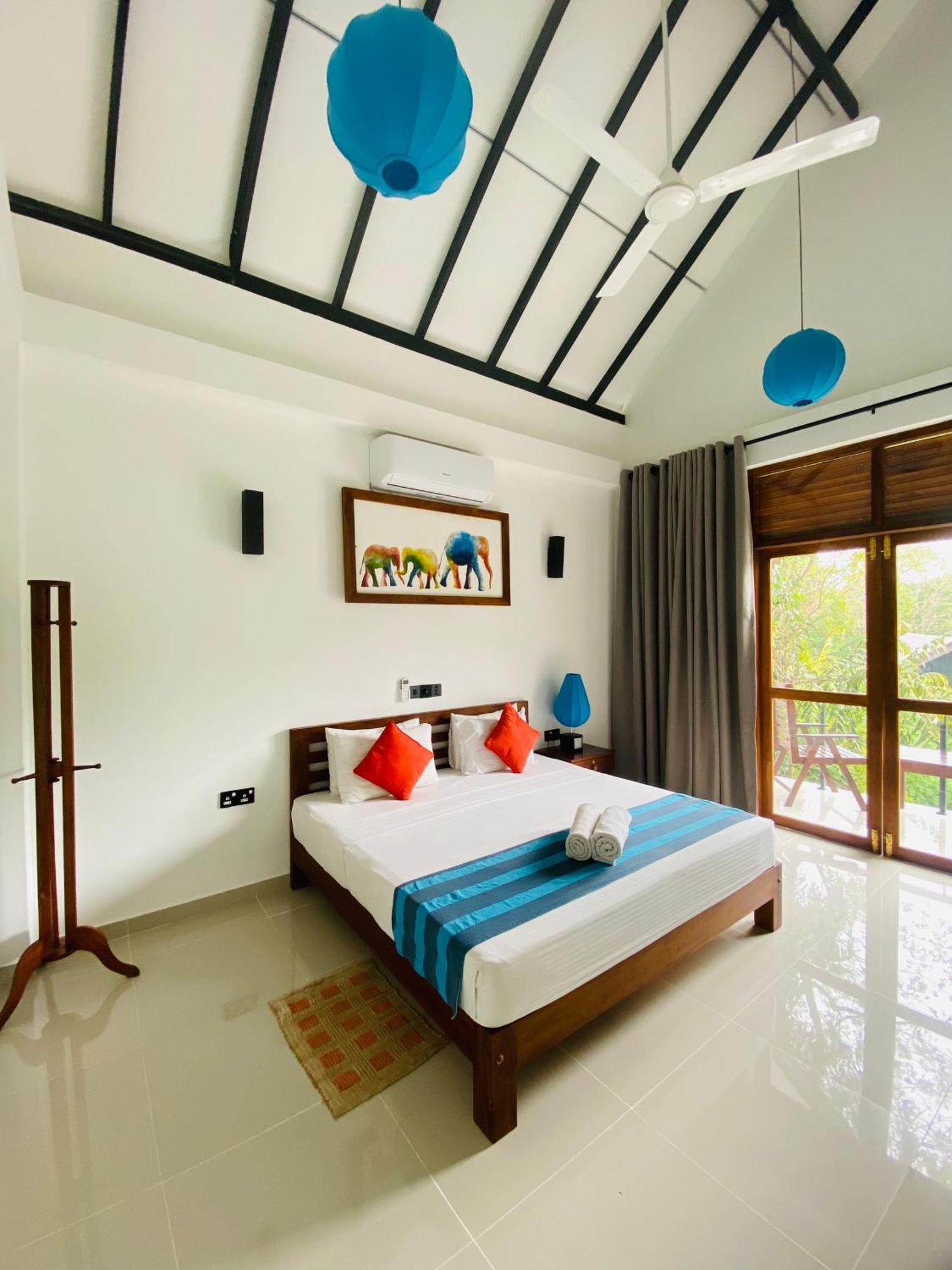 Hotel Athgira อุดาวาลาเว ภายนอก รูปภาพ