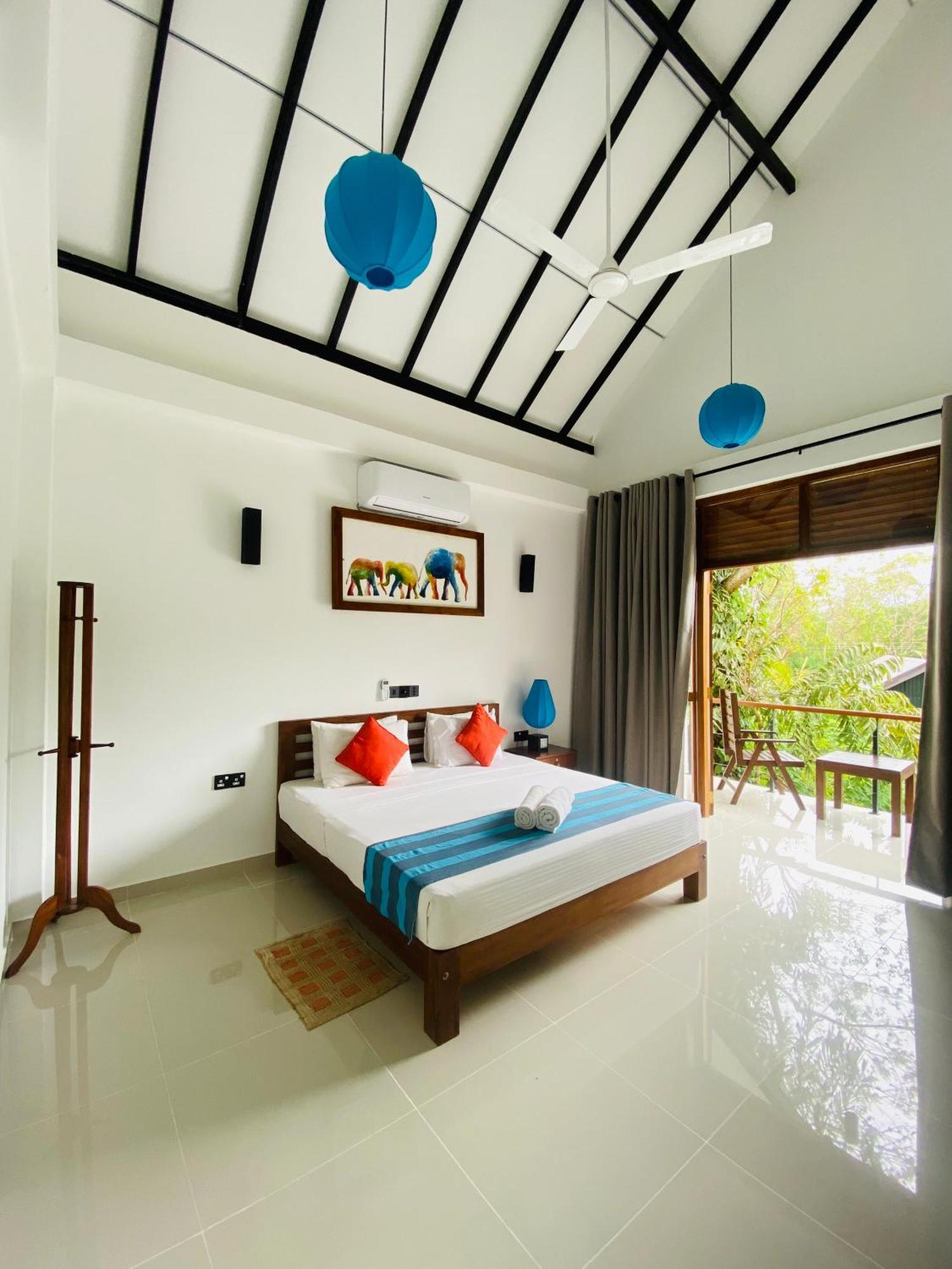 Hotel Athgira อุดาวาลาเว ภายนอก รูปภาพ