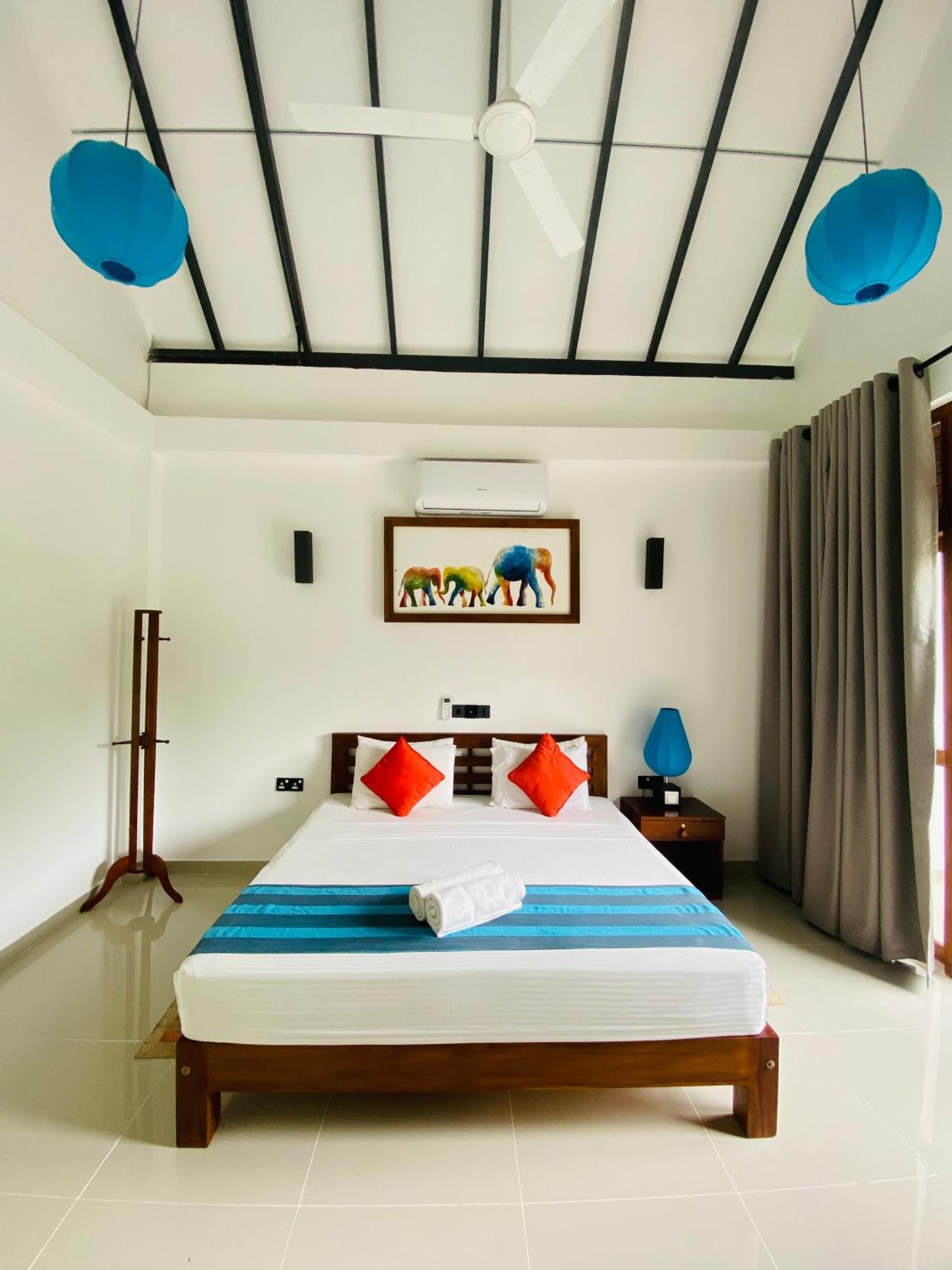 Hotel Athgira อุดาวาลาเว ภายนอก รูปภาพ